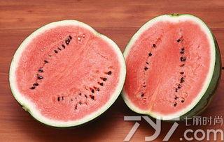 奇葩吃瓜吐籽,揭秘娱乐圈的“瓜田”趣事